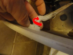 allthumbsdiy-plumbing-toilet-trip-lever-repair-new-part-c